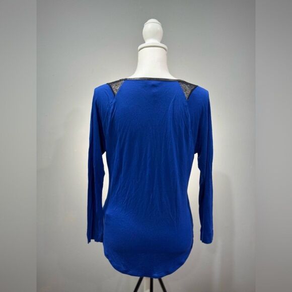SALE! Blue Calvin Klein Lace Shoulder Top Size L - Picture 2 of 7